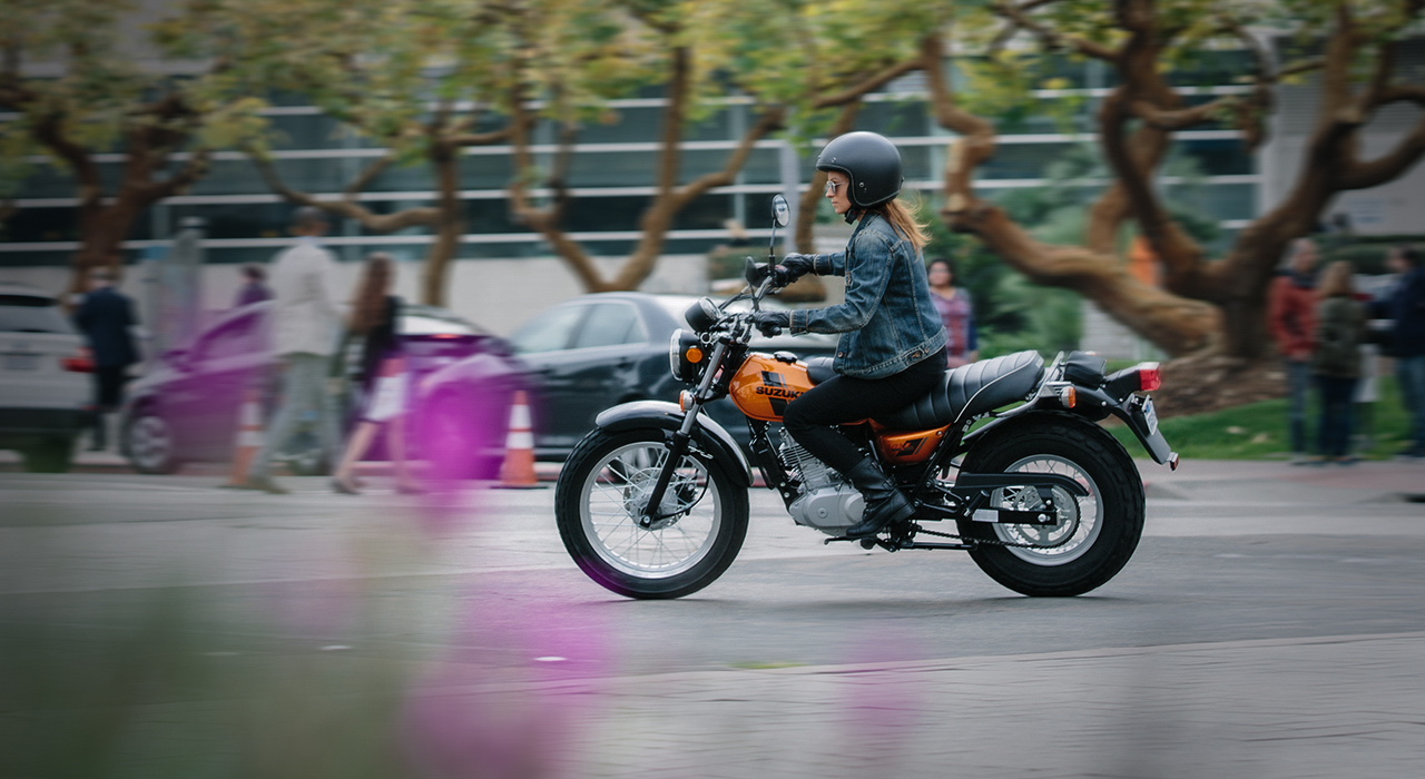 suzuki van van 200 cena